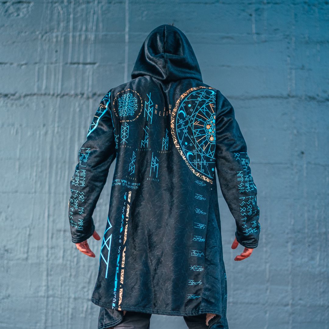 Nine Worlds Cloak - Night Edition